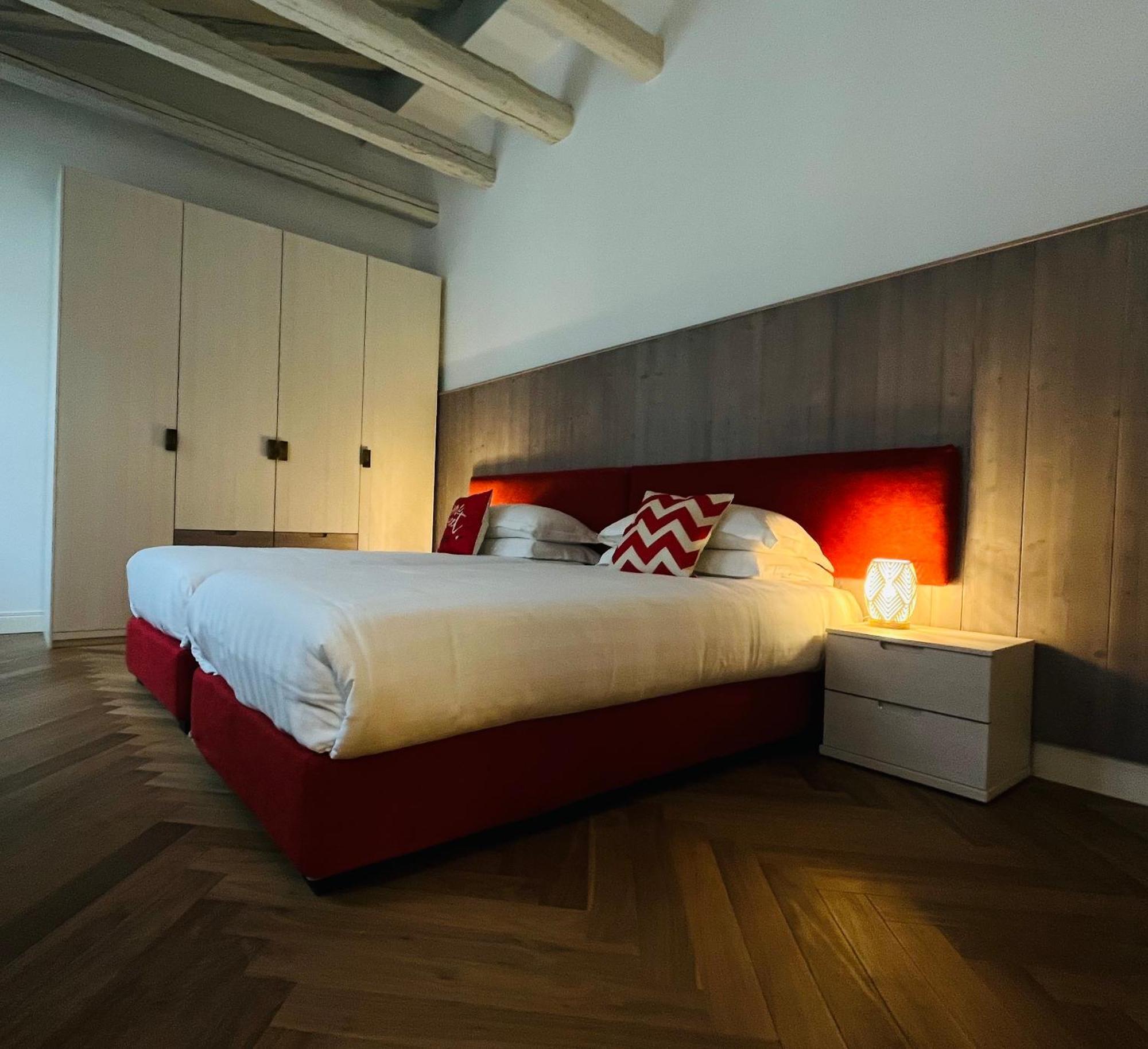 Casa Romano Suites Τεργέστη Δωμάτιο φωτογραφία